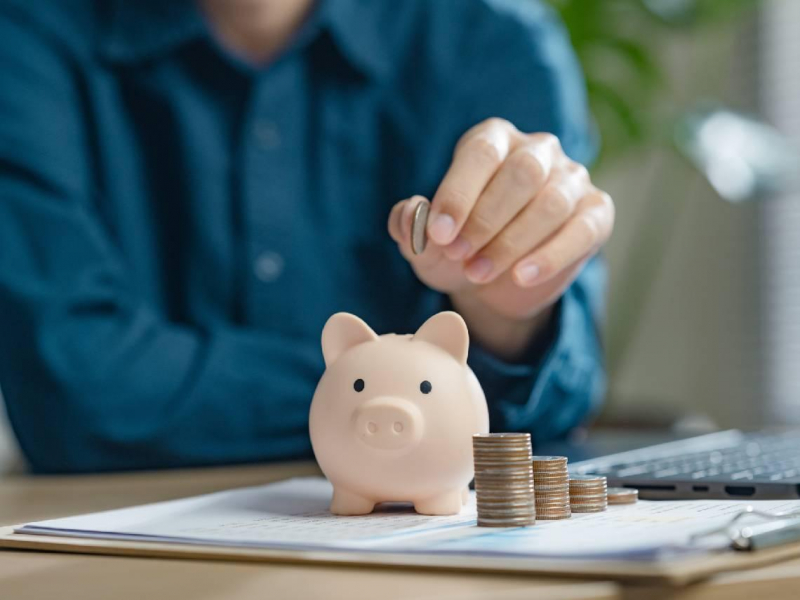 沒有2千萬別想躺平？月薪才3萬多，退休也能生出6萬生活費？他靠1招，存股14年就達標